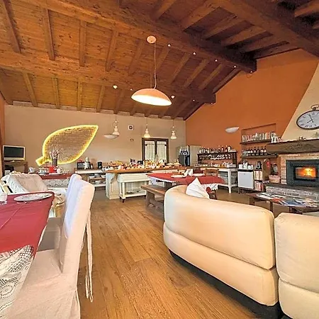 La Piazzetta 3*