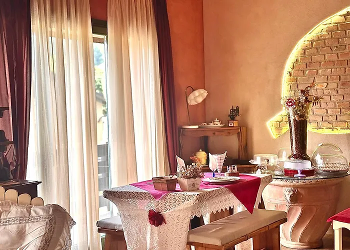 Bed & Breakfast La Piazzetta 4*