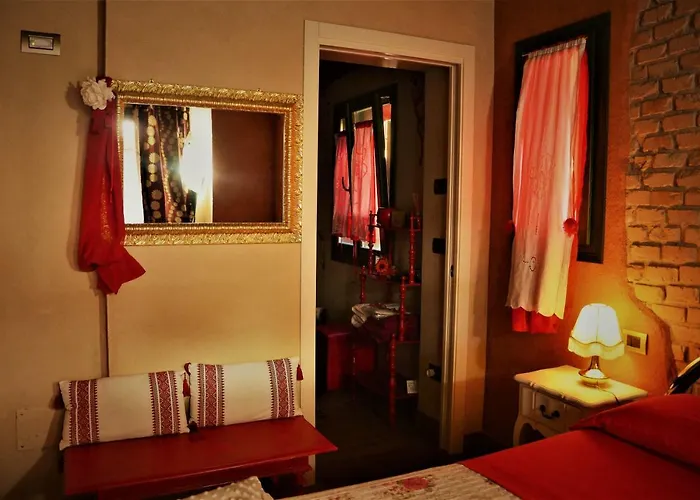 Bed and Breakfast La Piazzetta 4*